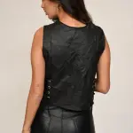 Colete de Couro Retalhado